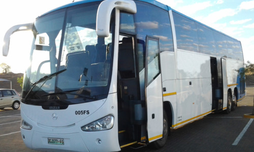 44 Seater Luxury Coach Parking at Hotel
